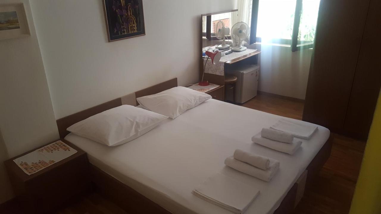بورتوروز Rooms And Apartments Roza المظهر الخارجي الصورة
